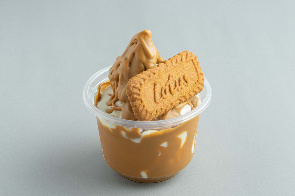 147-Lotus Topping Sauce Ice Cream .jpg
